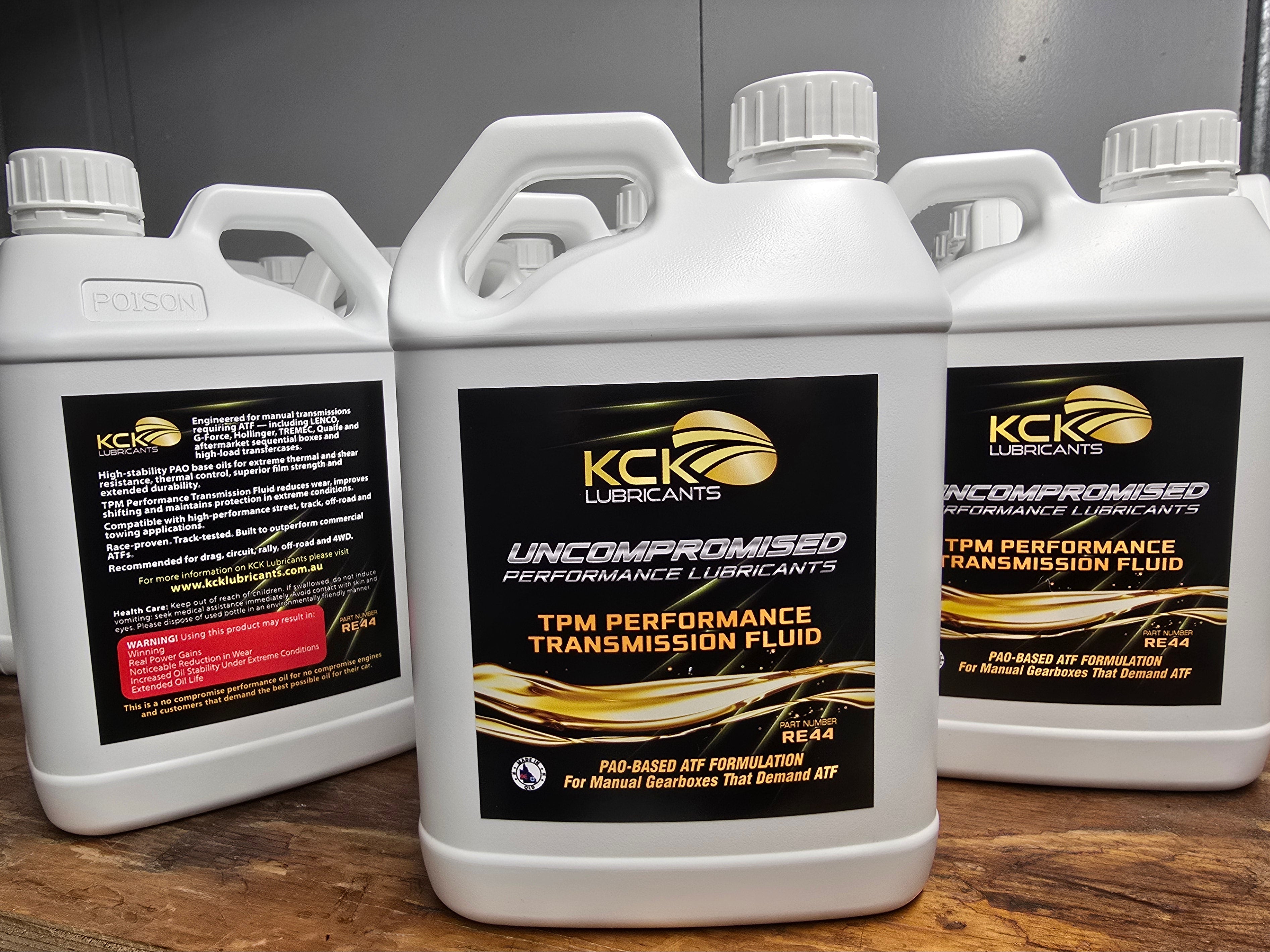 Close-up of KCK RE44 Transmission Fluid Bottle – 2.5L Pack