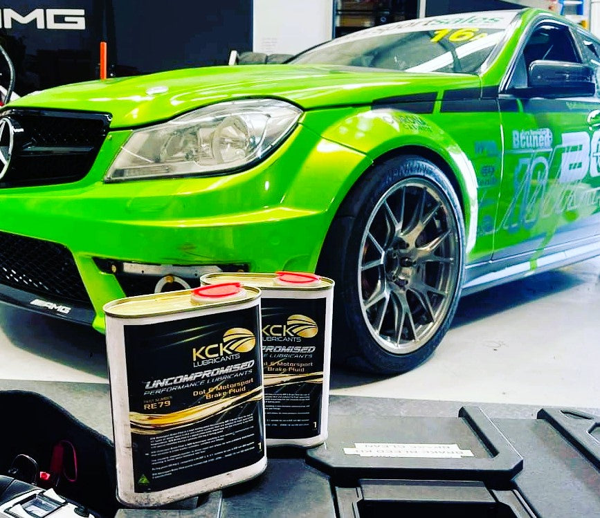 KCK Lubricants DOT 6 Racing Brake Fluid is an ultra-high boiling point, low-viscosity brake fluid engineered for motorsport brake and clutch systems - 1l bottle front used in motorsport teams